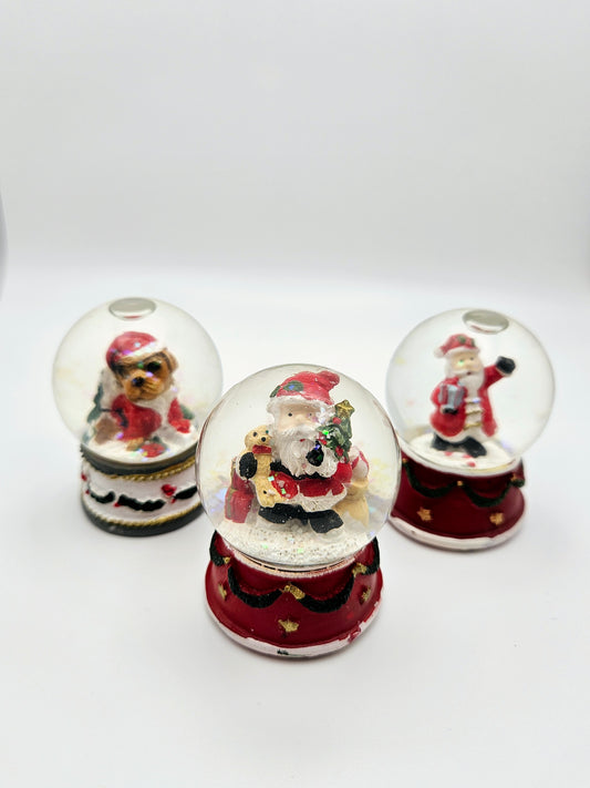 Santa Snow Globe Coverminders