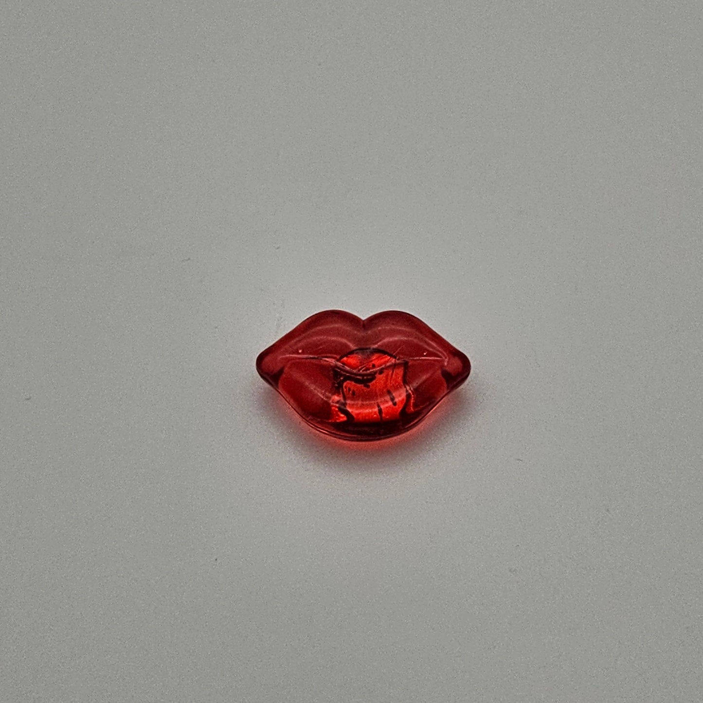 Clear Red Lips Coverminder