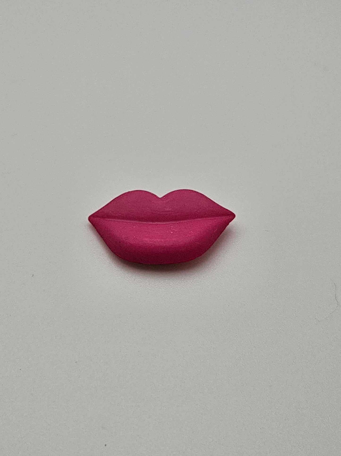 Cute Lips Coverminder