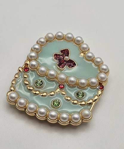 Festive Cake Coverminder