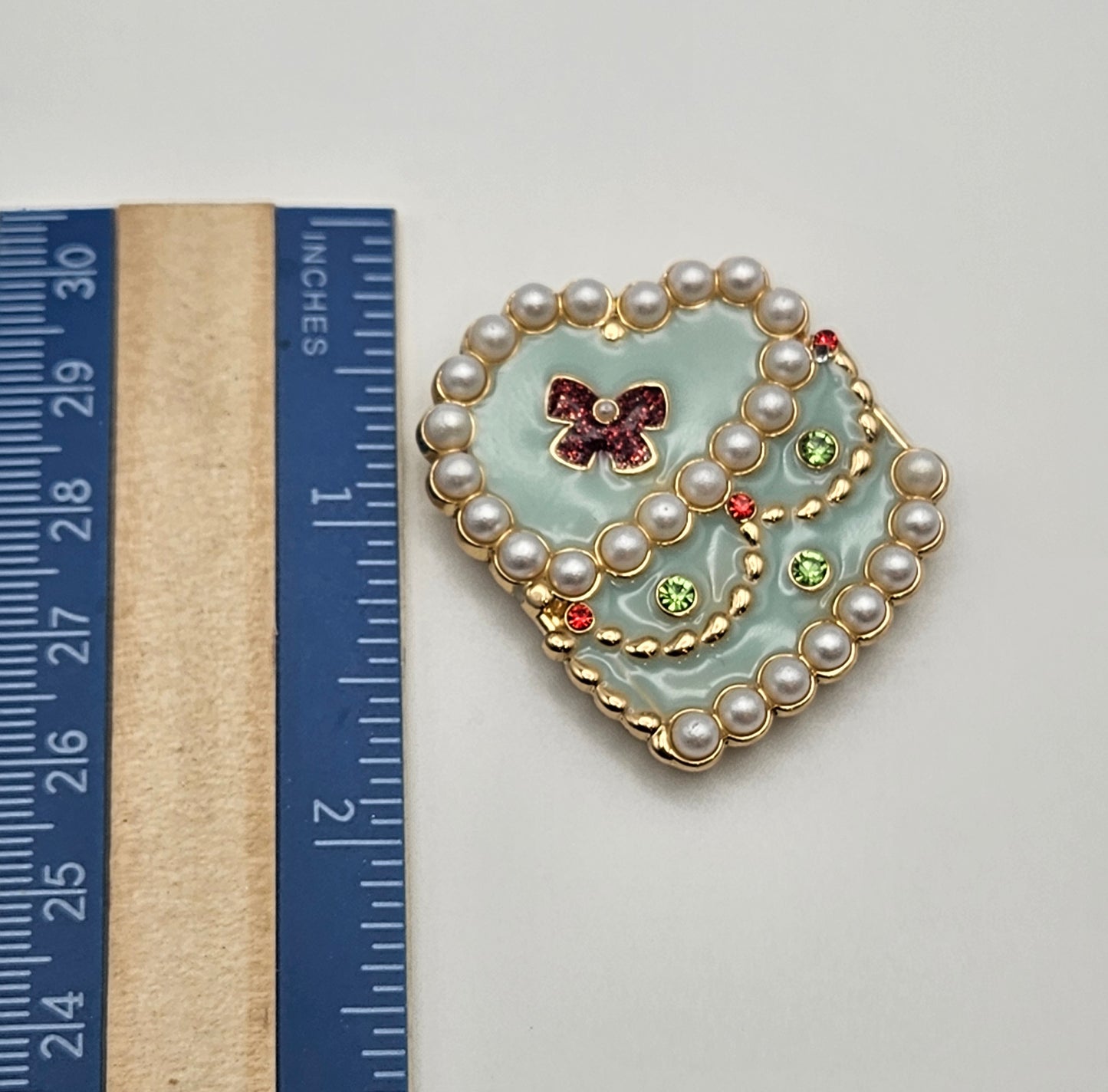 Festive Cake Coverminder