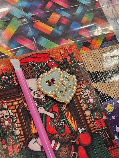 Festive Cake Coverminder