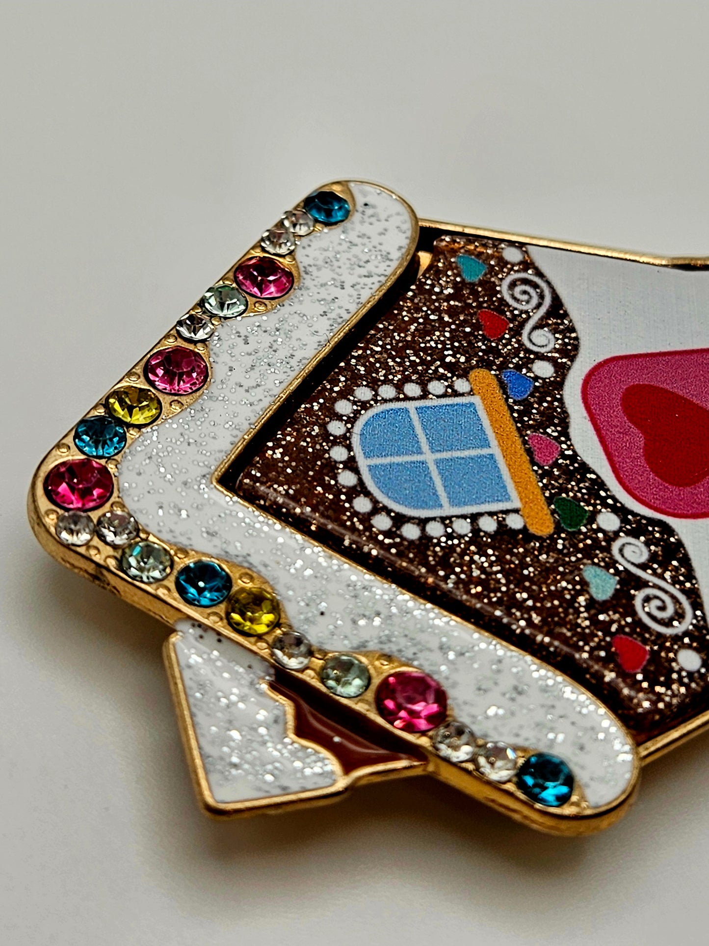 Gingerbread House Coverminder