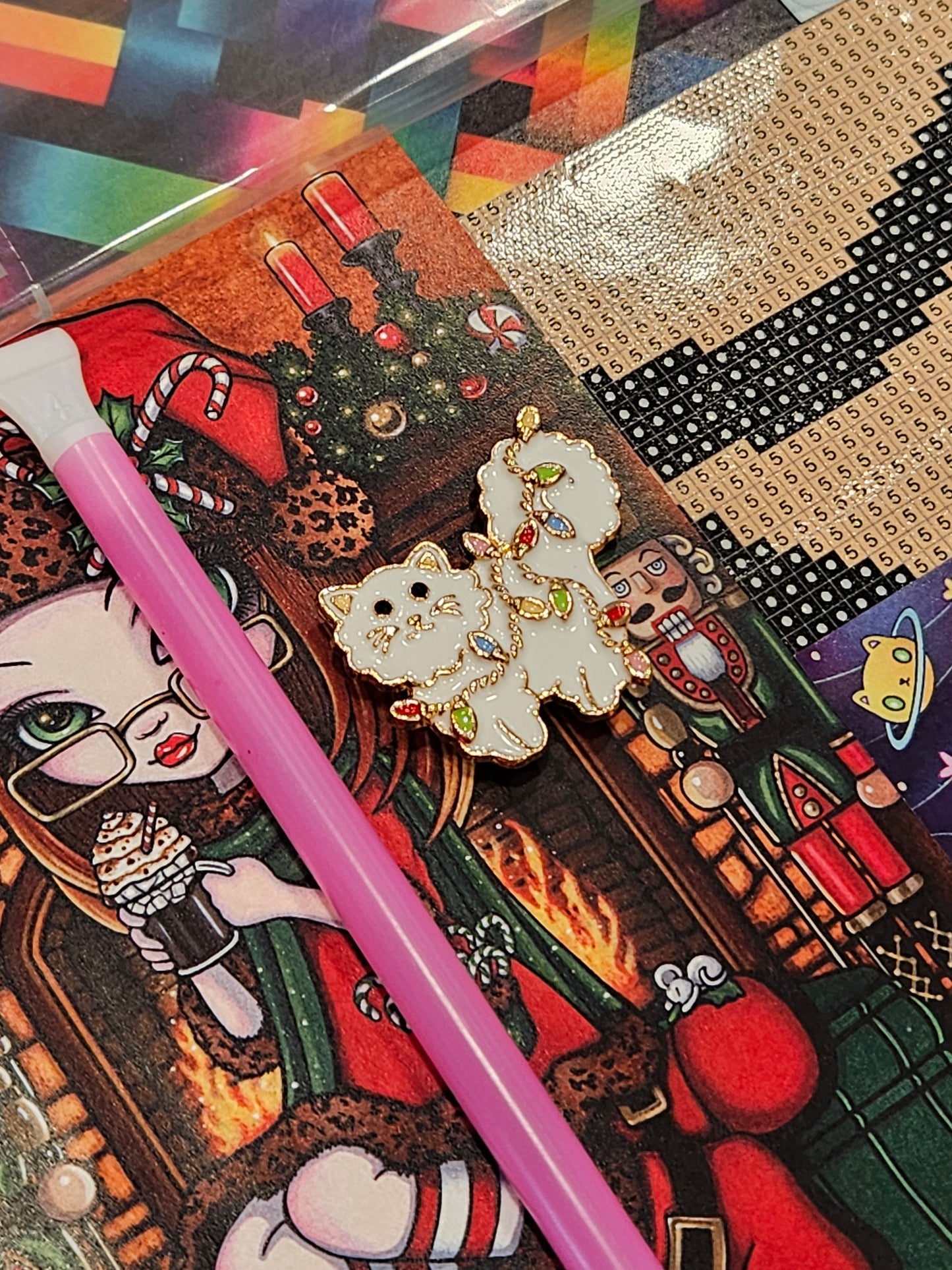 Christmas Light Kitty Coverminder