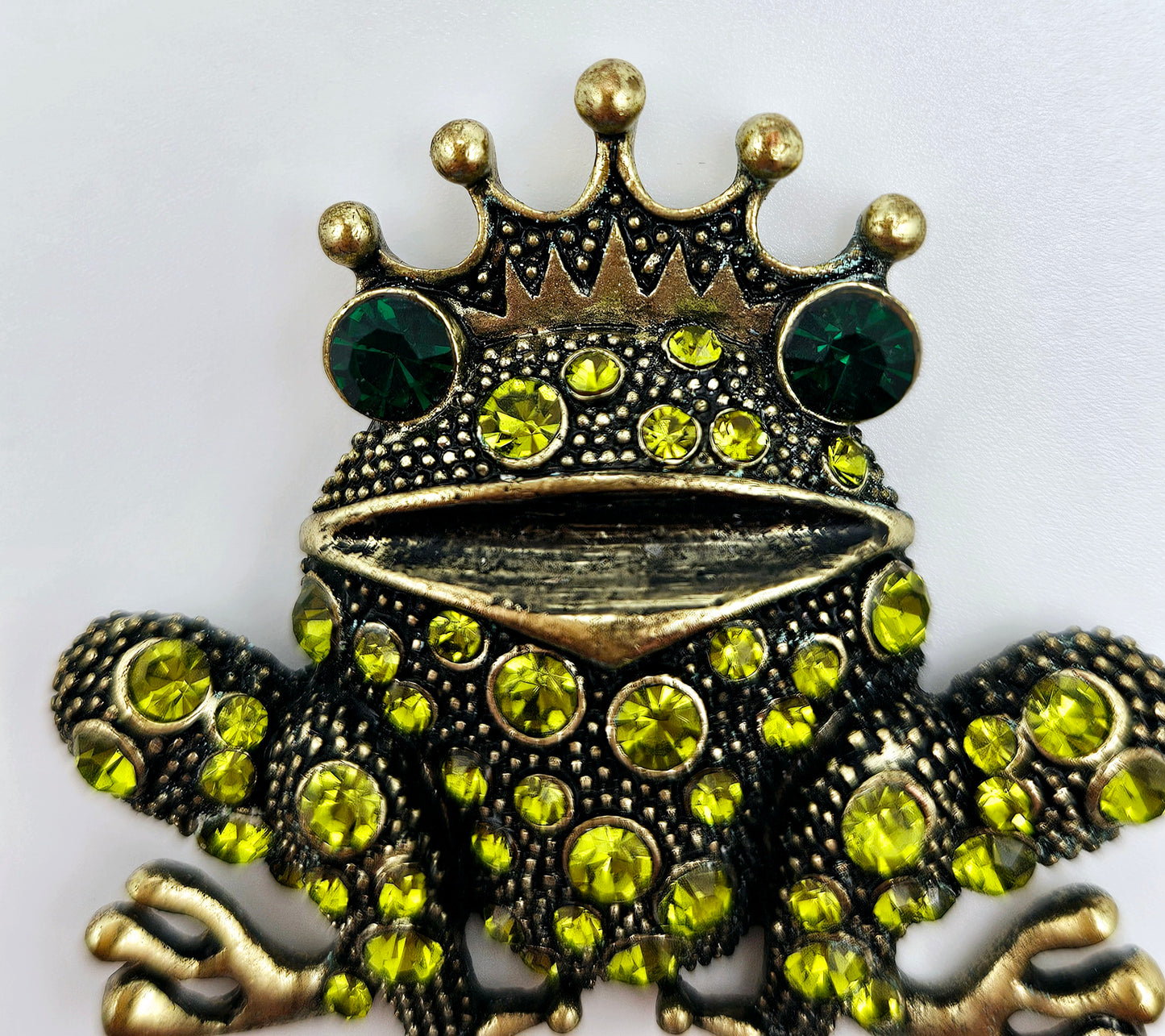 Rhinestone Frog Prince Coverminder