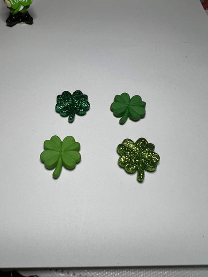 Cute Clover Coverminder